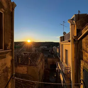 https://laltra-modica.sicilyhotelsitaly.net